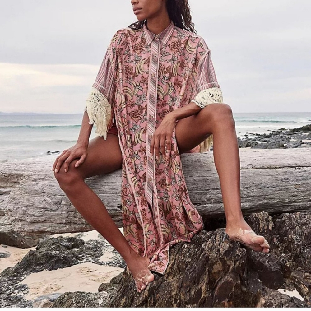 Free people☀️ gorgeous Watching waves kimono - Picture 3 of 4